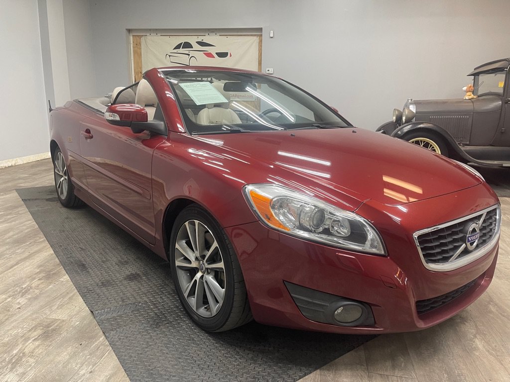 Used 2011 Volvo C70 T5 w/ Convenience Pkg FWD image 5