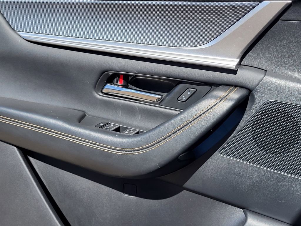 Used 2025 MAZDA CX-70 Plug-In Hybrid w/ Premium Plus image 20