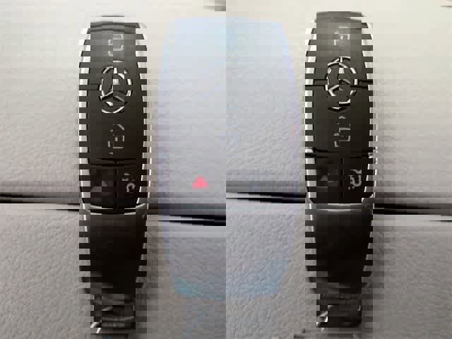 Used 2022 Mercedes-Benz GLC 300 4MATIC image 35