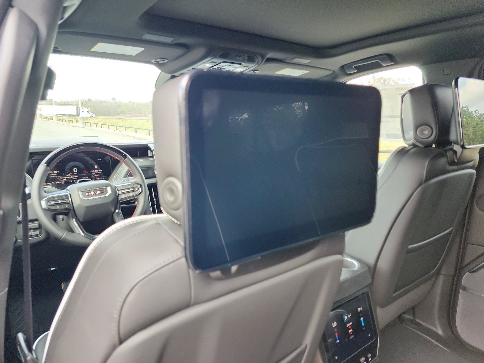 New 2026 GMC Yukon XL AT4 Ultimate AWD/4WD image 10