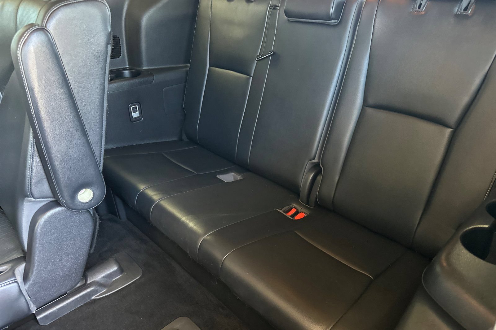 Used 2020 Toyota Highlander Limited FWD image 15