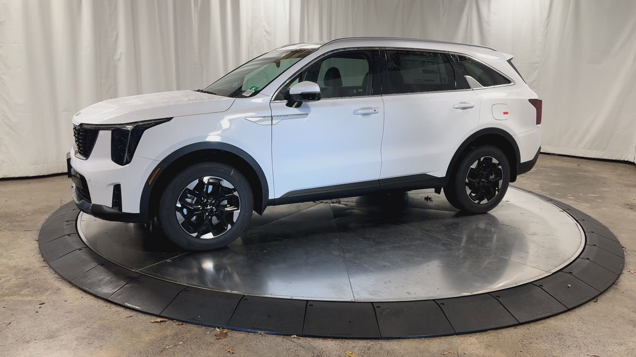 New 2026 Kia Sorento S image 5