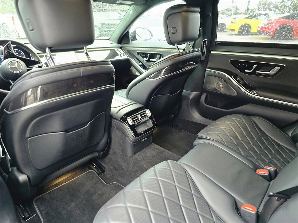 Used 2021 Mercedes-Benz S 580 4MATIC Sedan w/ AMG Line image 20