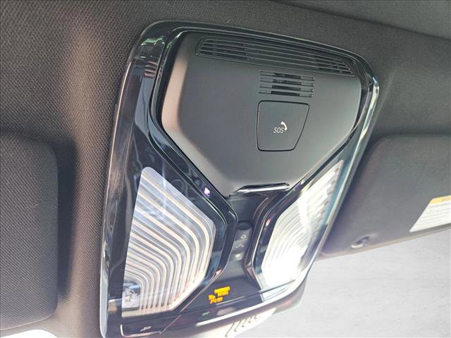 Used 2021 BMW 540i w/ Premium Package image 17