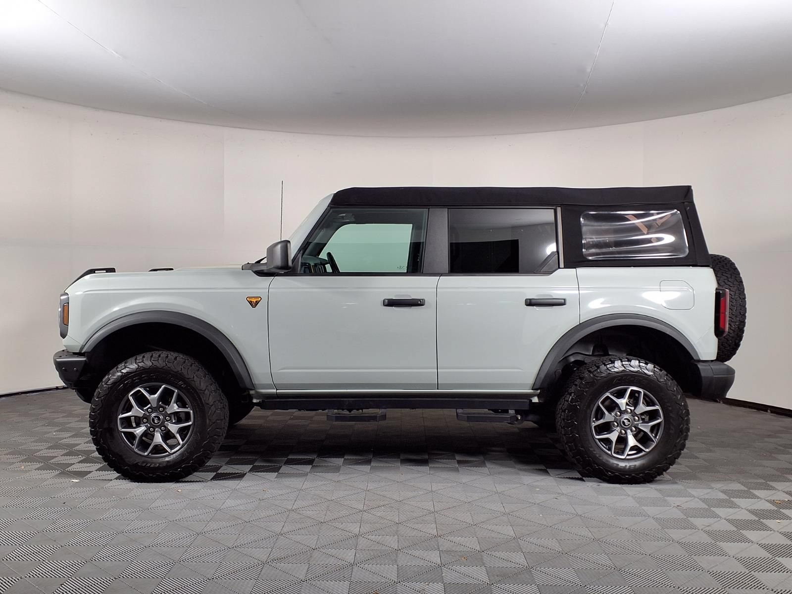 Used 2021 Ford Bronco Badlands AWD/4WD image 4