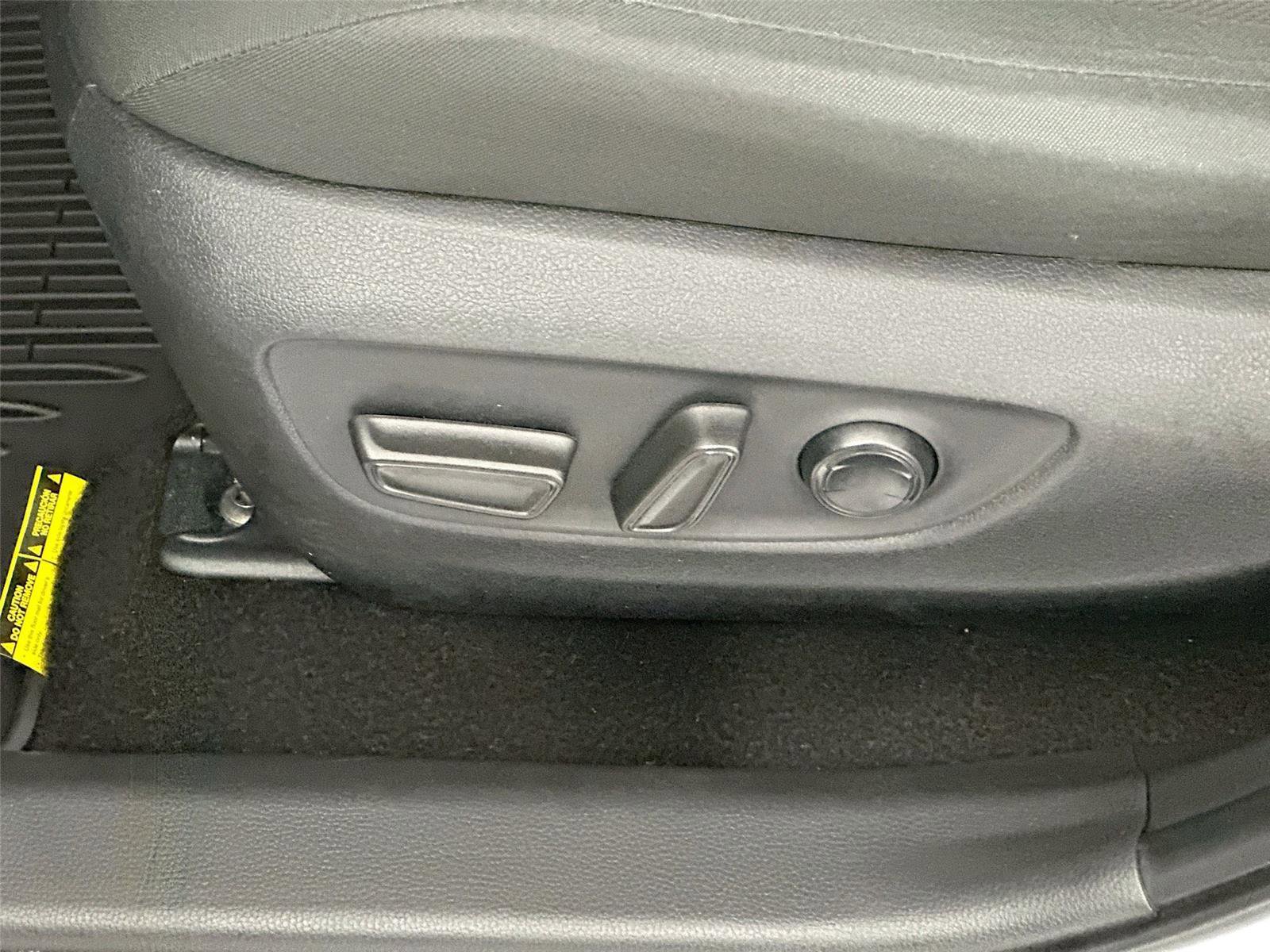 Certified 2025 Toyota RAV4 XLE AWD/4WD image 20