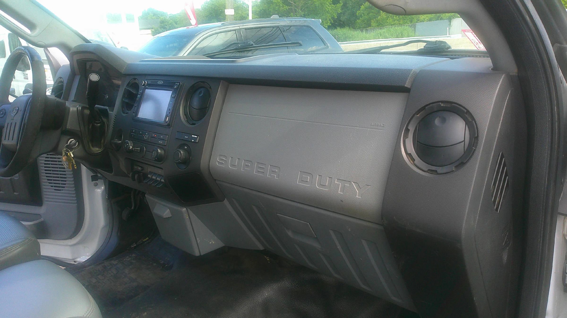 Used 2012 Ford F550 2WD Regular Cab Super Duty w/ Payload Upgrade Pkg image 15