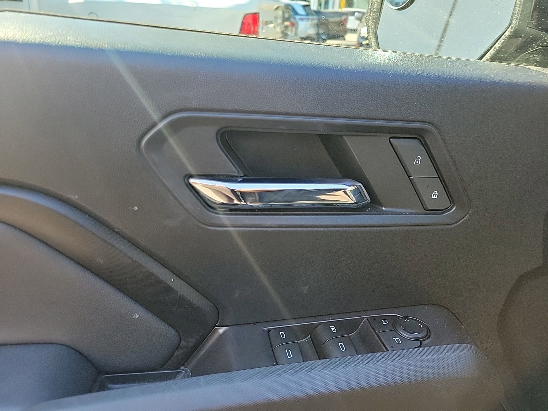 Used 2024 GMC Canyon Elevation image 22