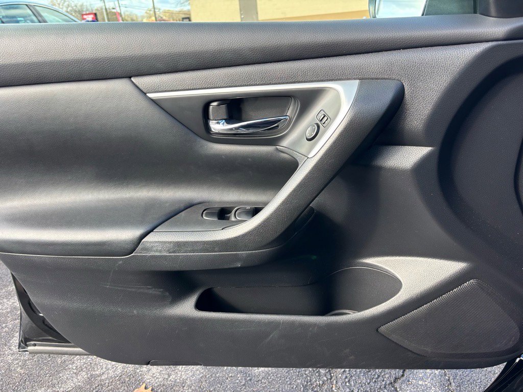 Used 2017 Nissan Altima 2.5 S w/ Power Driver Seat Package image 6