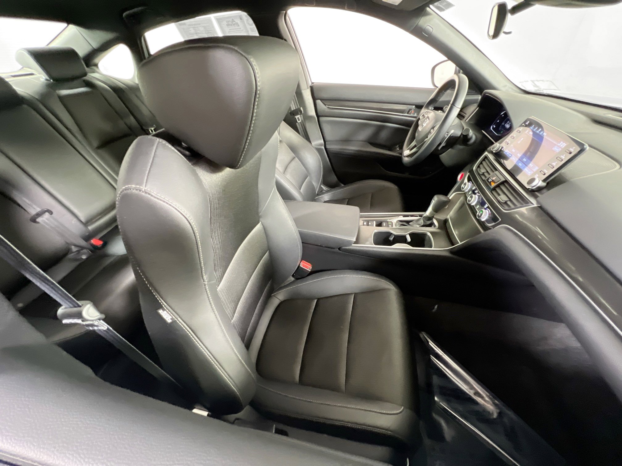 Used 2022 Honda Accord Sport image 25