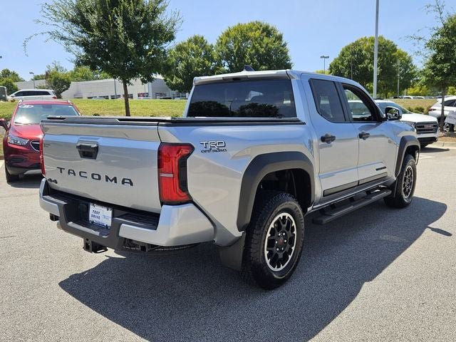 Used 2024 Toyota Tacoma TRD Off-Road AWD/4WD image 9