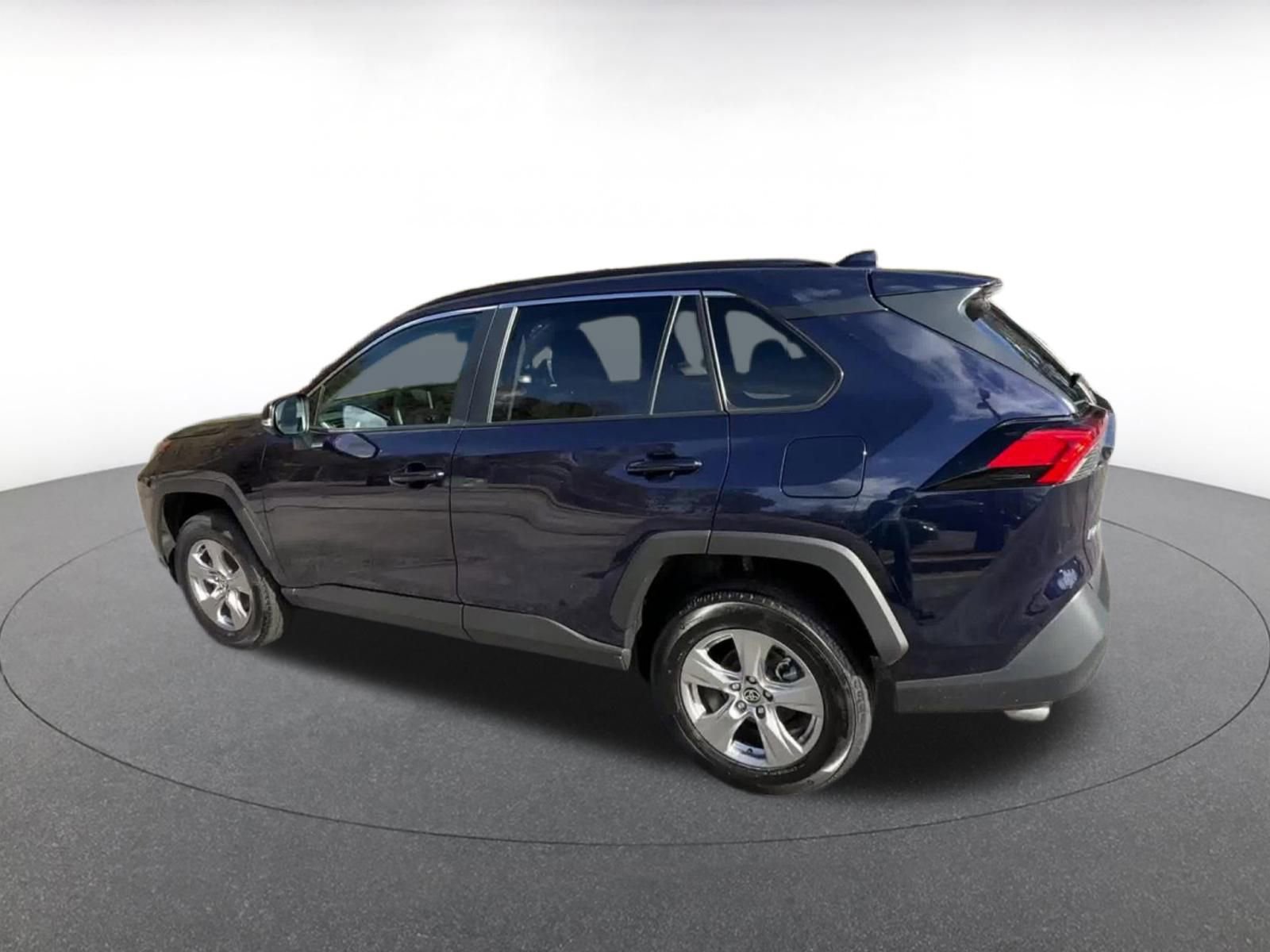 Used 2025 Toyota RAV4 XLE image 10
