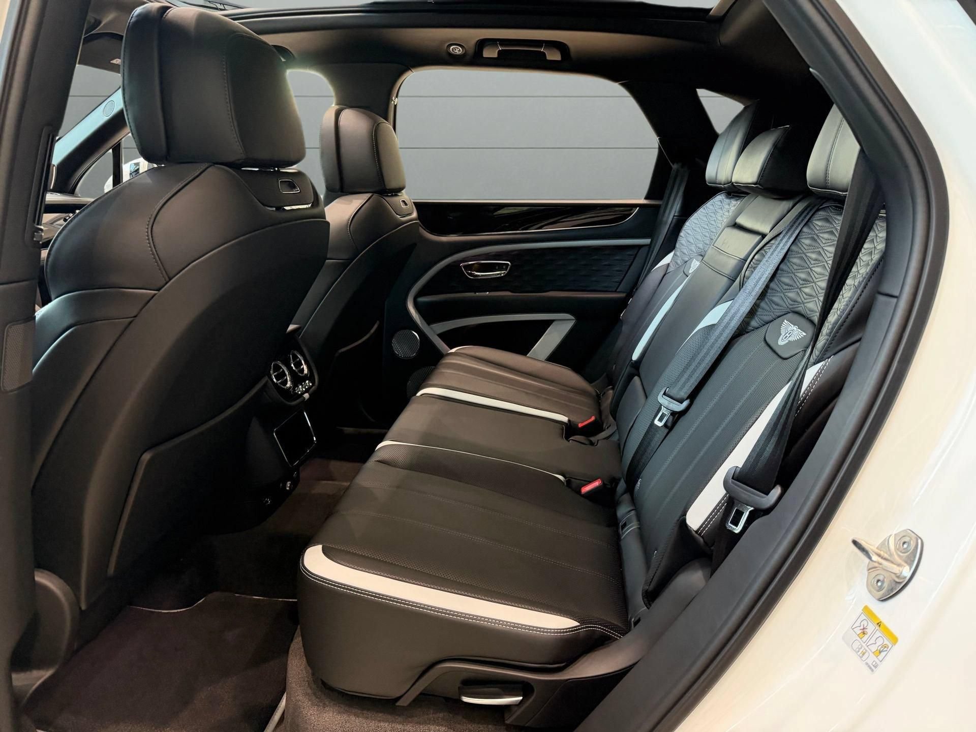 New 2026 Bentley Bentayga Speed AWD/4WD image 46