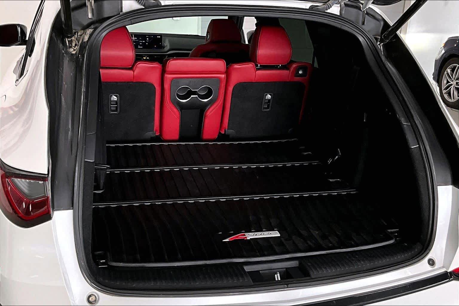 Used 2022 Acura MDX A-Spec image 17