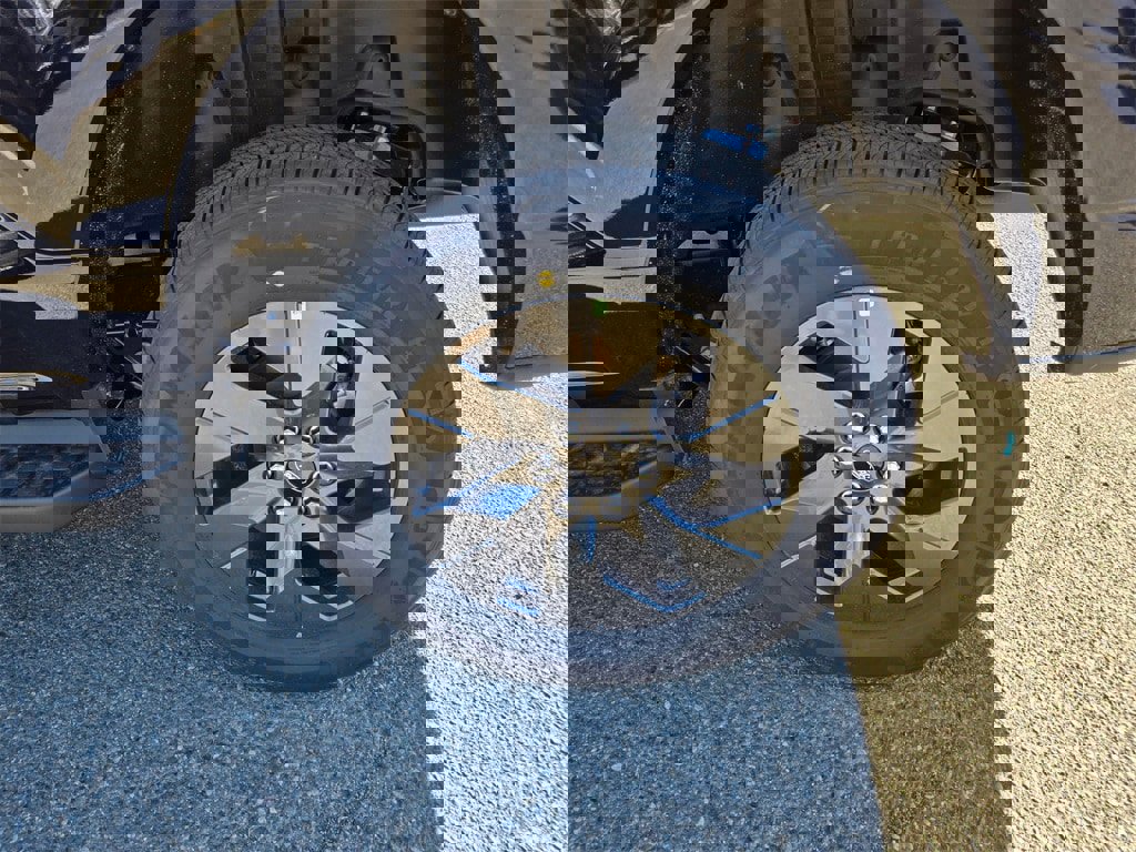 New 2025 Ford F150 Lightning Flash image 9