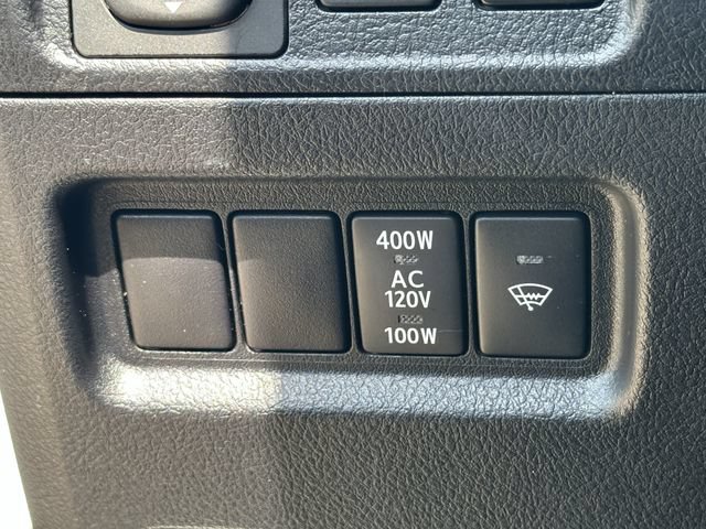Used 2022 Toyota 4Runner SR5 Premium w/ Moonroof Package RWD image 23