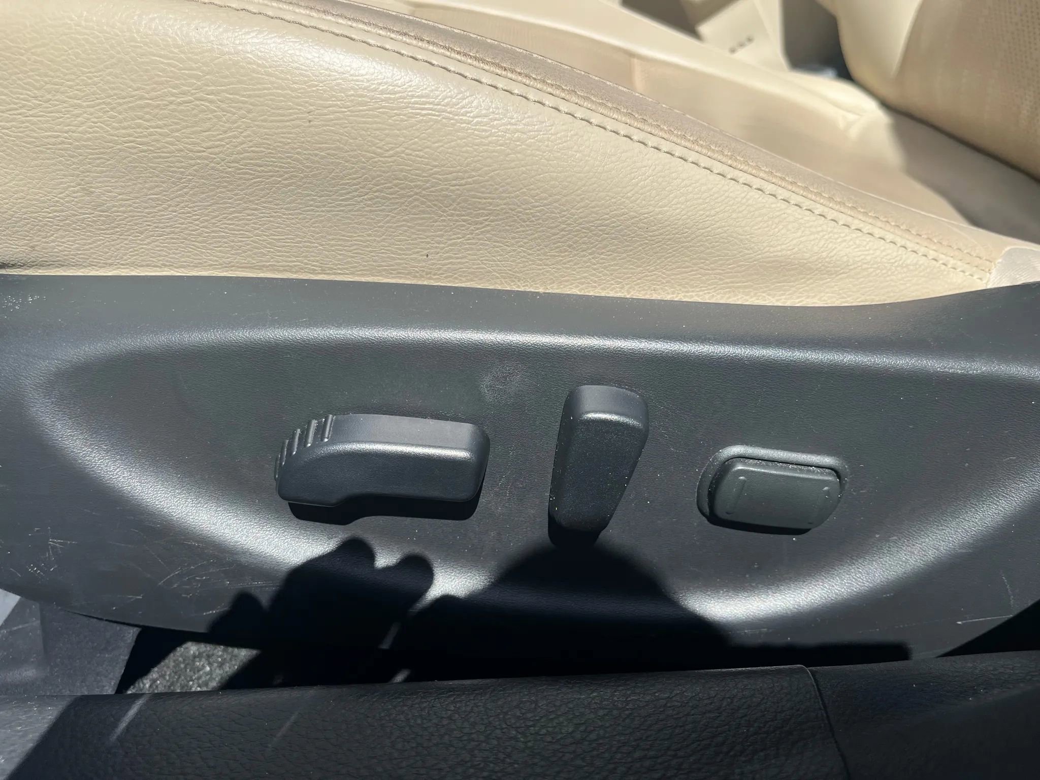Used 2019 Nissan Maxima 3.5 SL w/ Floor Mat Group FWD image 16