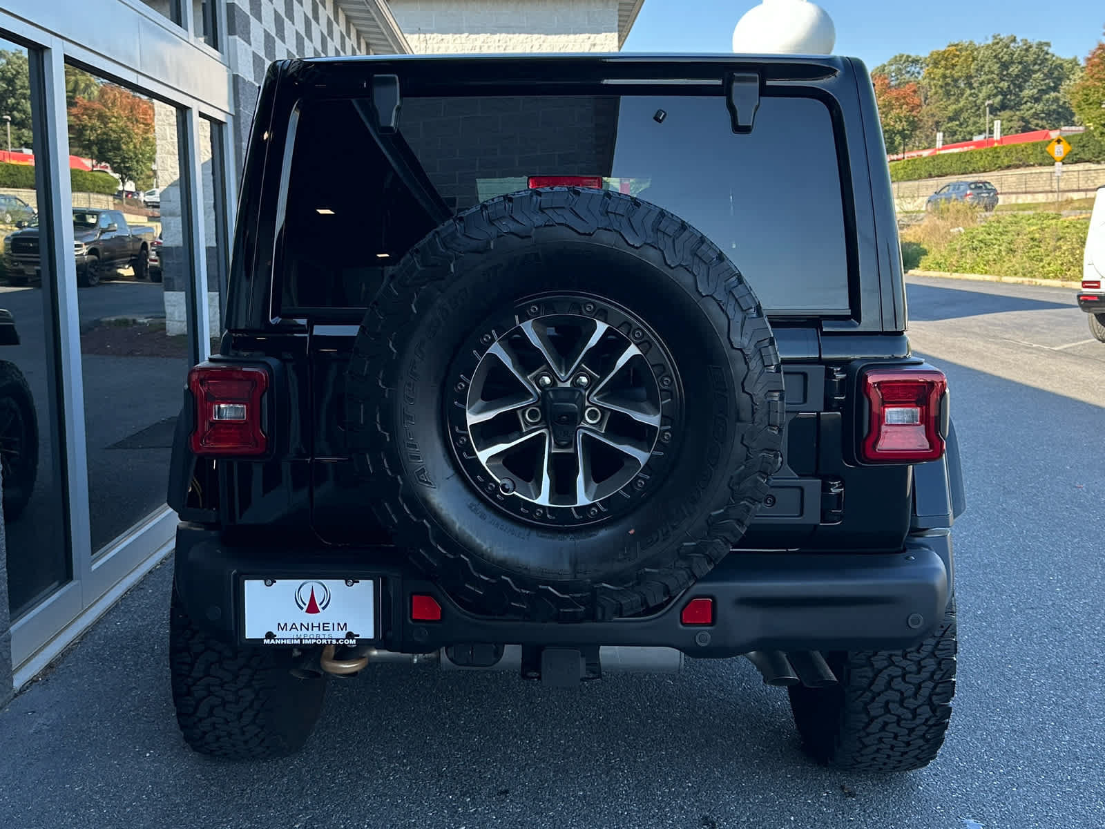 Used 2024 Jeep Wrangler Unlimited Rubicon 392 AWD/4WD image 5