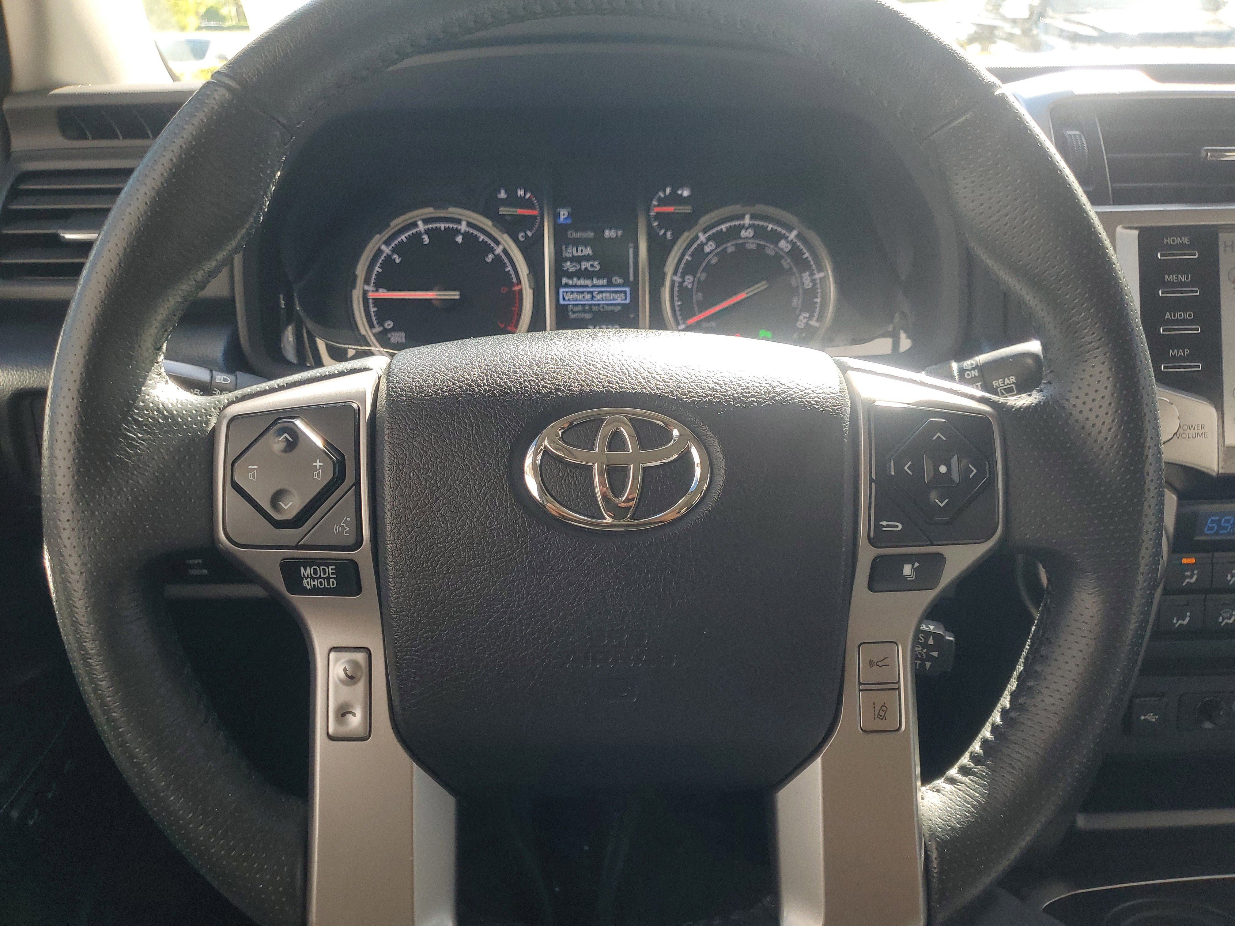 Used 2020 Toyota 4Runner Limited image 21