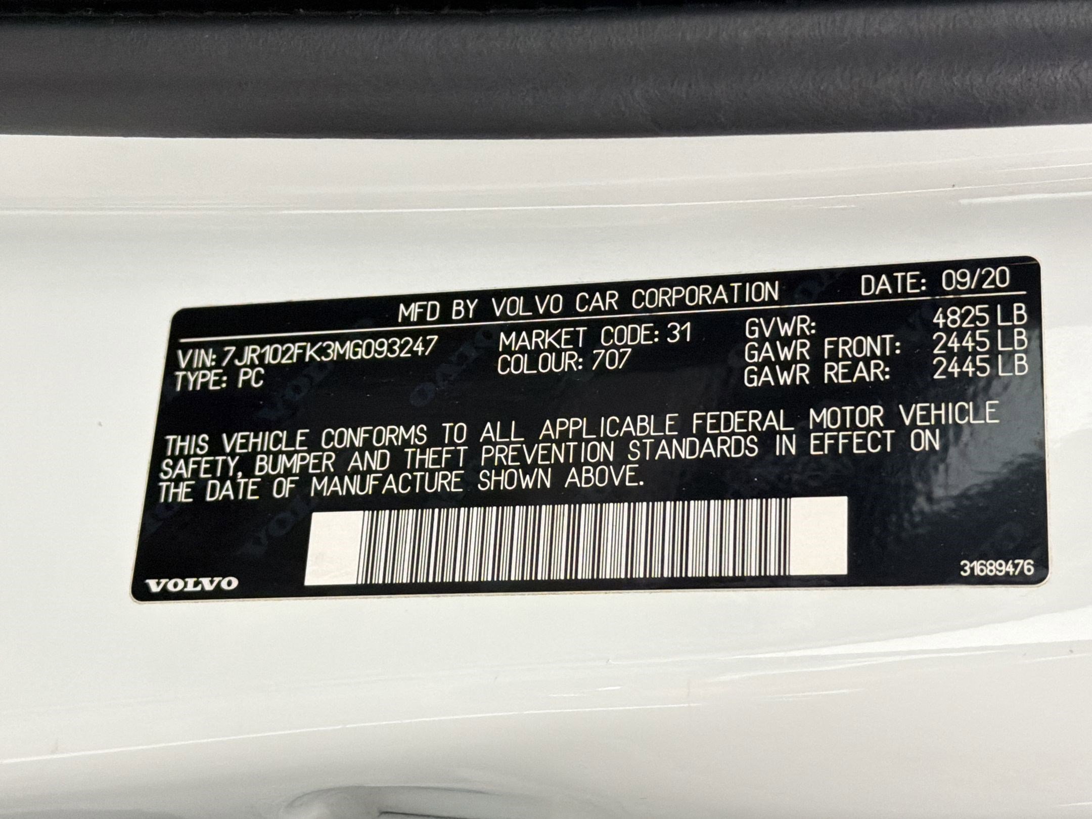 Used 2021 Volvo S60 T5 Momentum w/ Advanced Package image 18