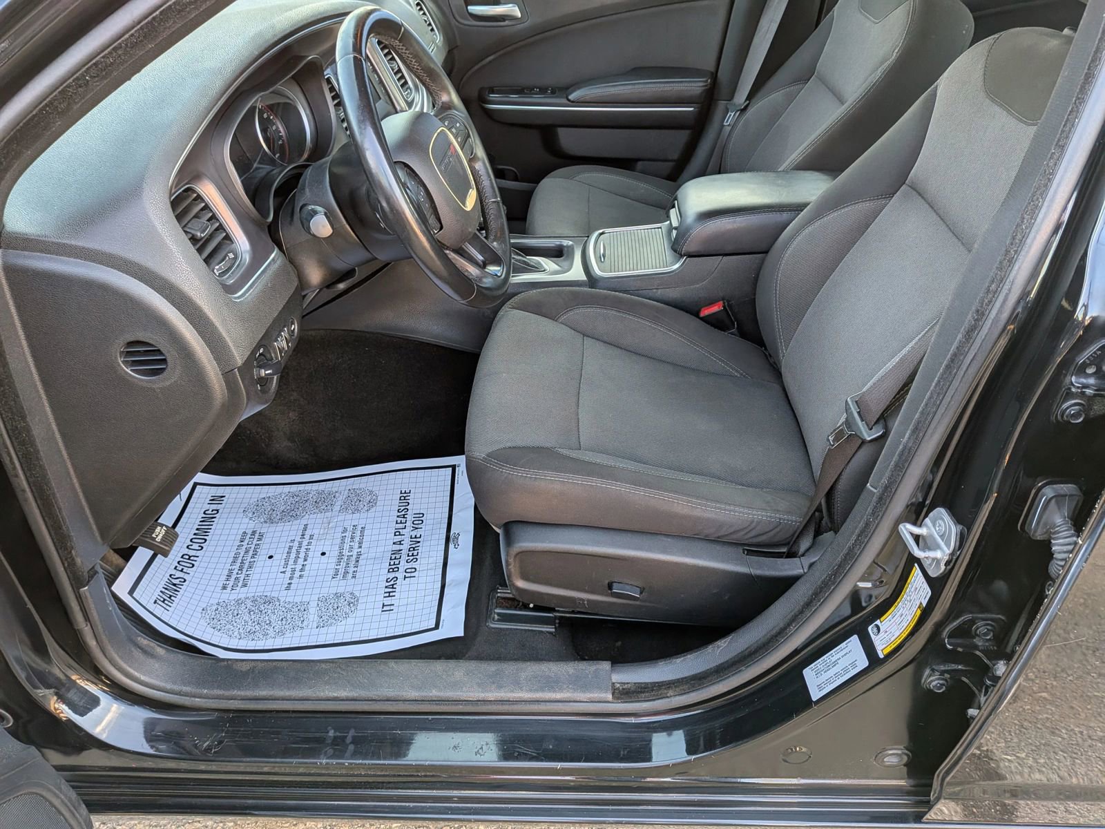 Used 2015 Dodge Charger SE image 17