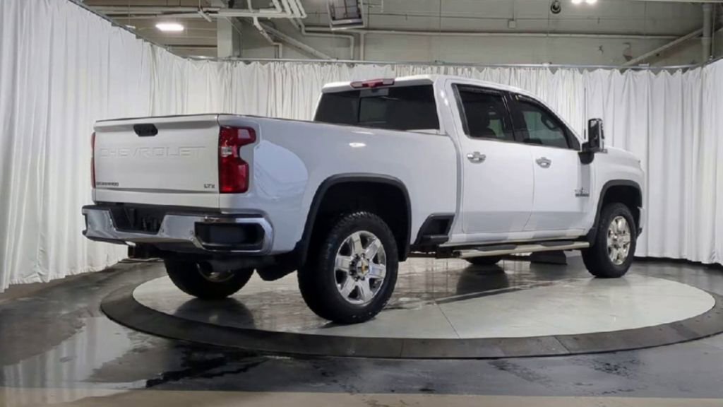 Used 2022 Chevrolet Silverado 2500 LTZ w/ LTZ Texas Edition AWD/4WD image 10