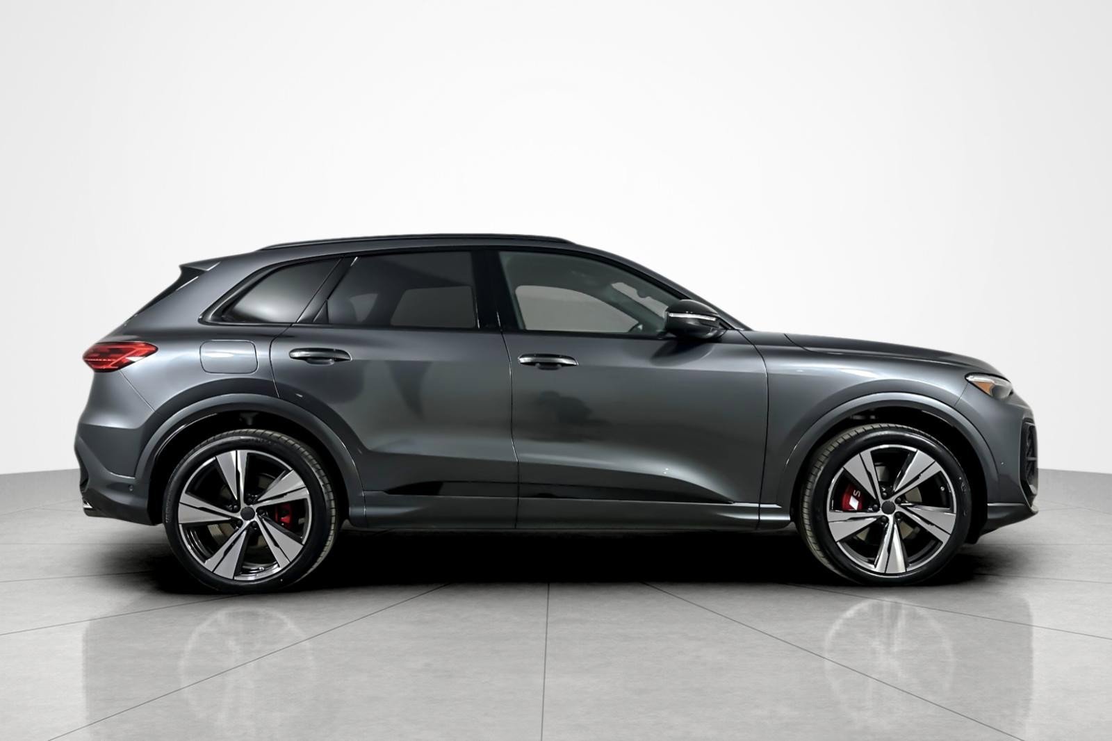 New 2026 Audi SQ5 Premium Plus image 7