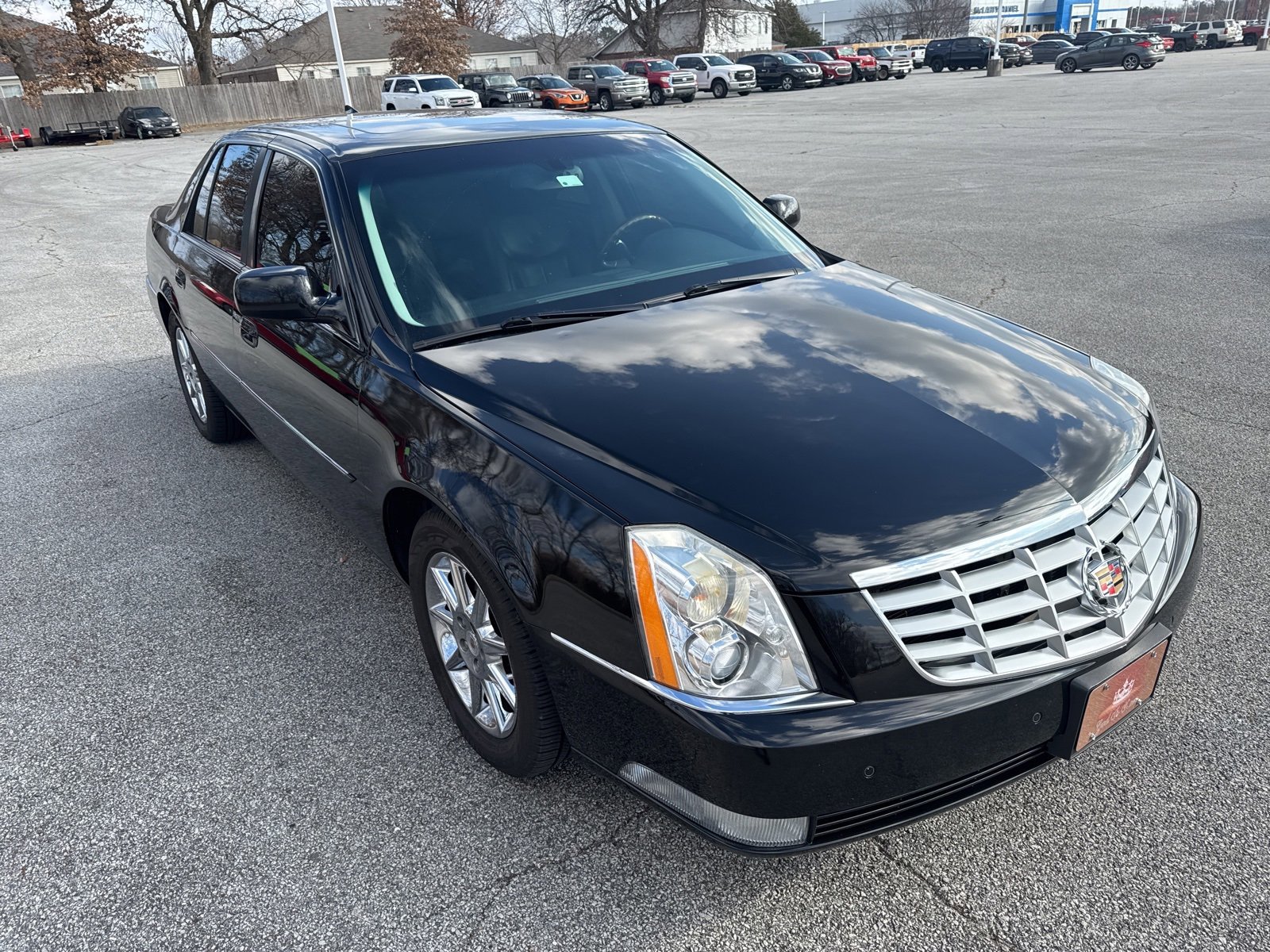 Used 2011 Cadillac DTS Luxury image 5