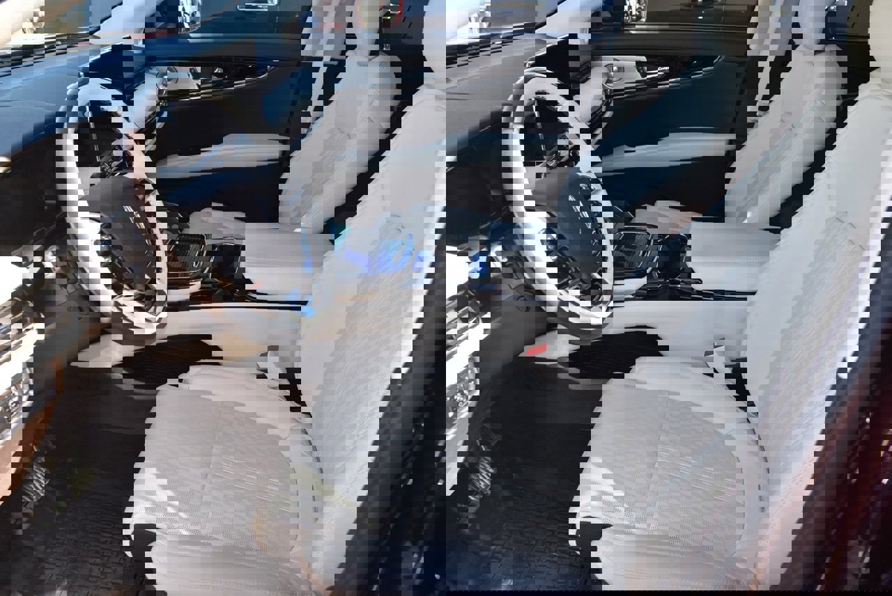 Used 2023 Lincoln Nautilus Black Label image 9