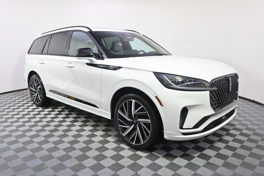 New 2026 Lincoln Aviator Black Label w/ Jet Appearance Package AWD/4WD image 8