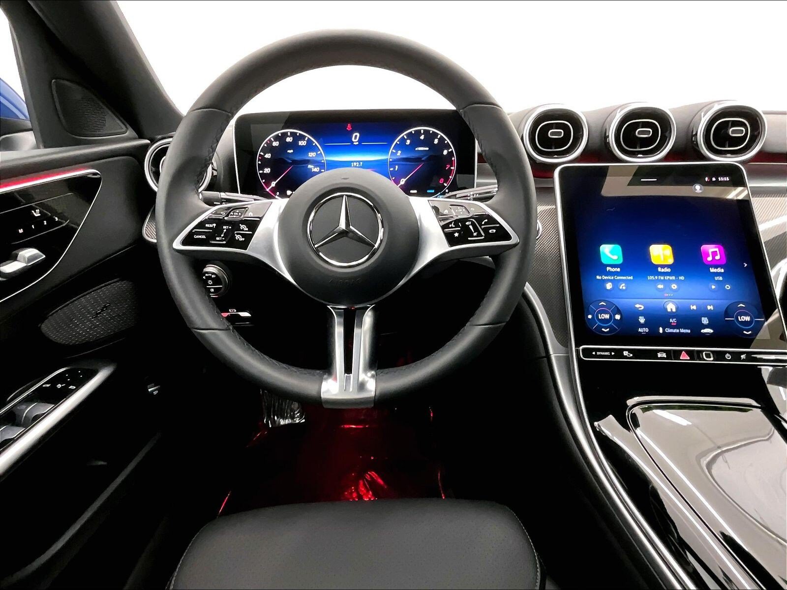 Used 2026 Mercedes-Benz C 300 Sedan image 4