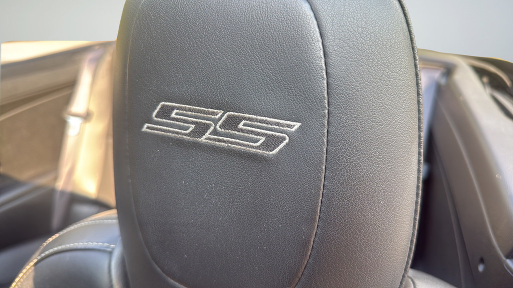 Used 2011 Chevrolet Camaro SS w/ LPO, Ground Effects Package RWD image 31