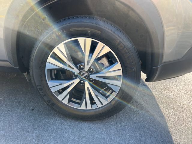 Used 2023 Nissan Rogue SV image 24