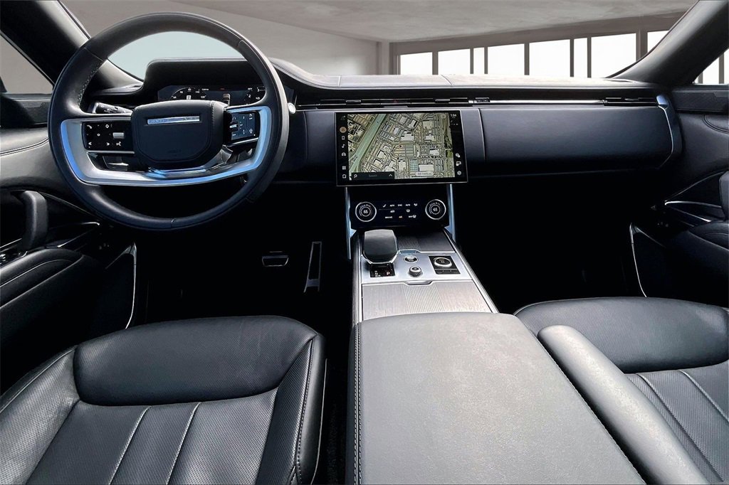Used 2023 Land Rover Range Rover First Edition image 15