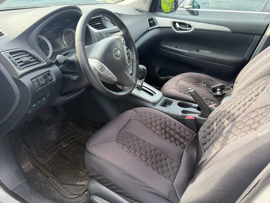 Used 2015 Nissan Sentra SV FWD image 6