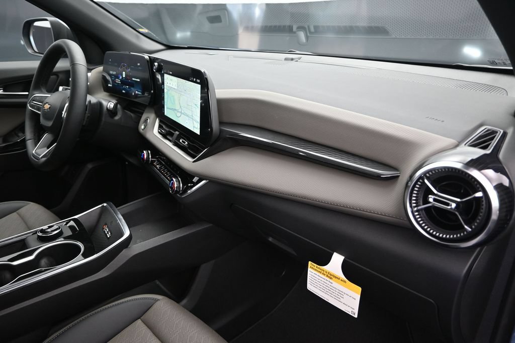 New 2027 Chevrolet Equinox LT w/ Convenience Package II FWD image 24