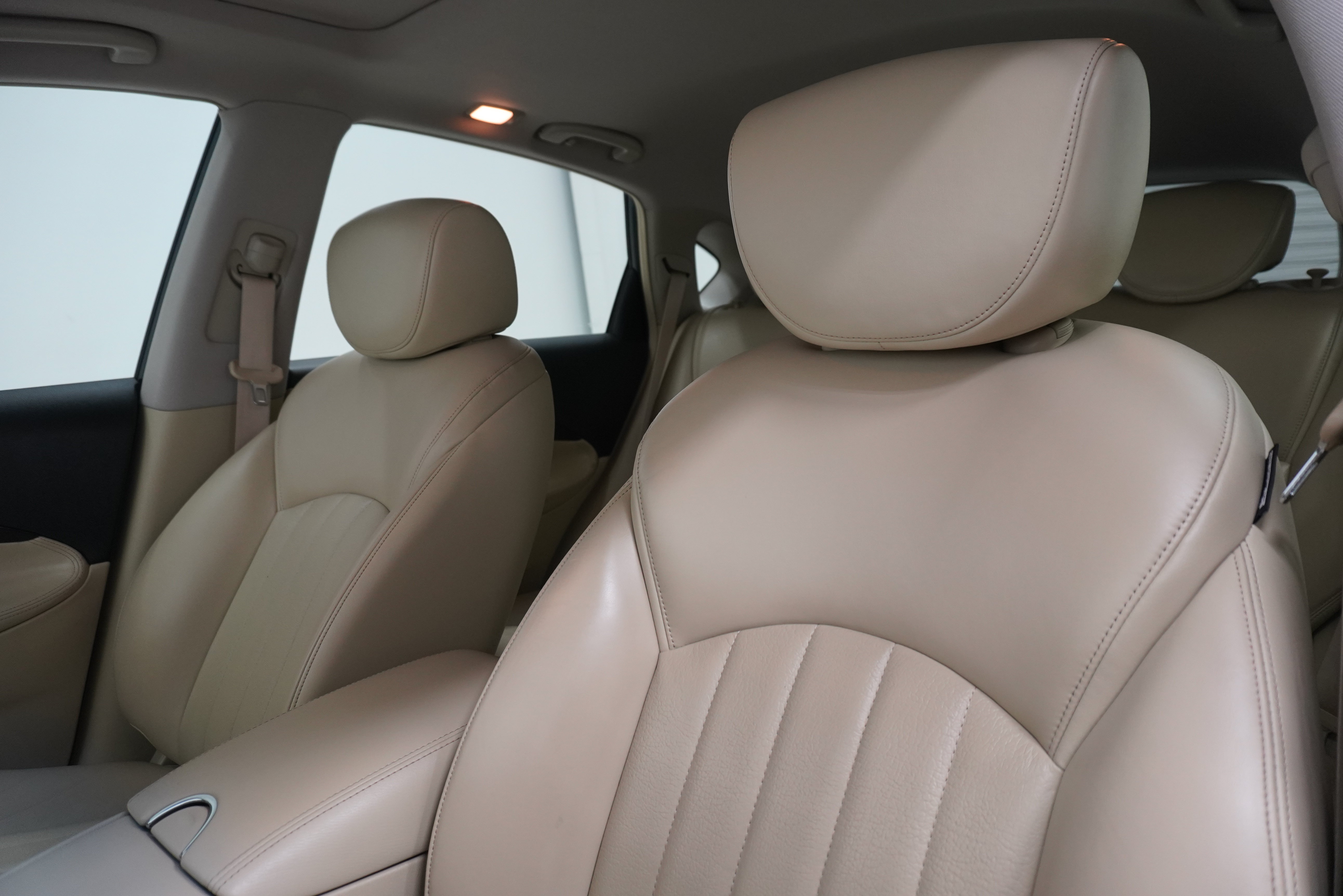 Used 2017 INFINITI QX50 2WD w/ Technology Package image 10