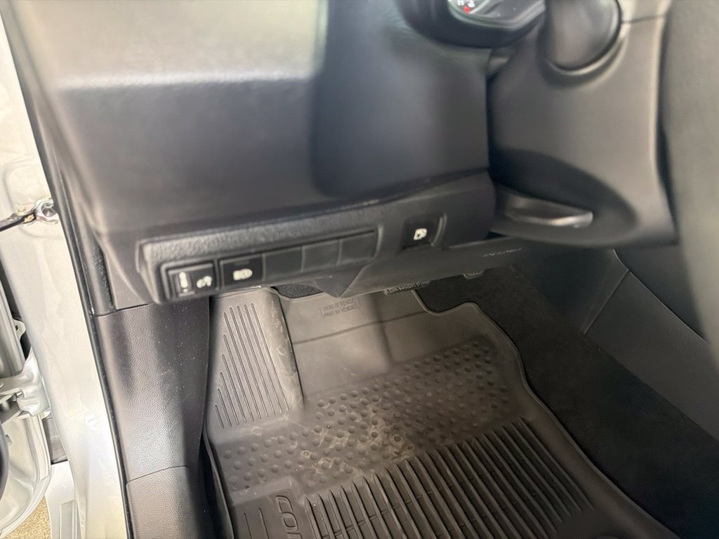Used 2023 Toyota Corolla LE FWD image 36