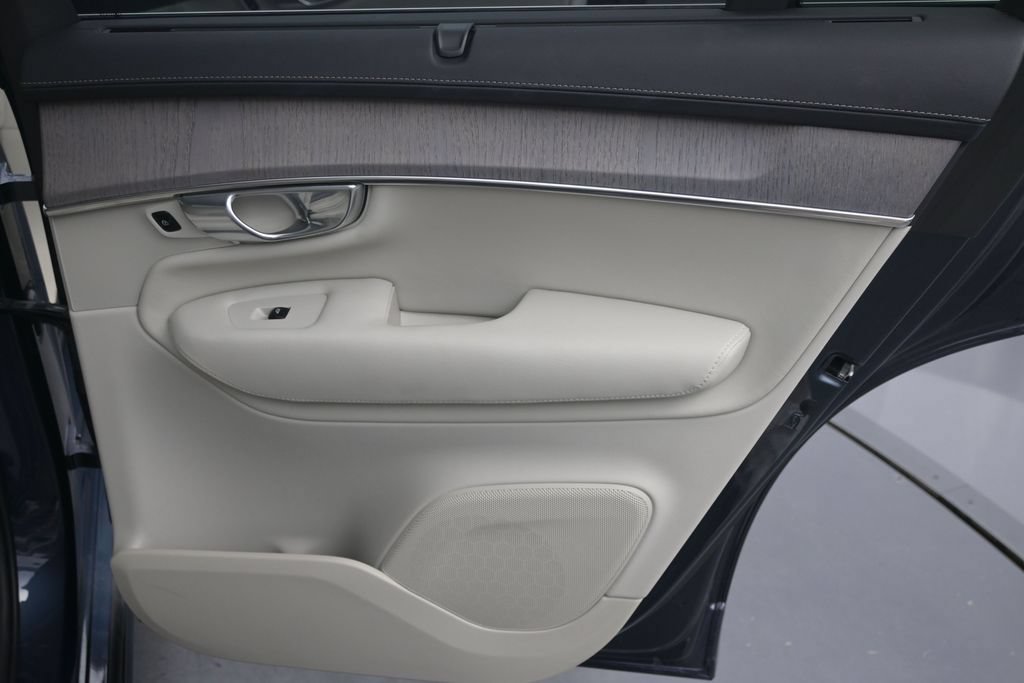 Certified 2026 Volvo XC90 B6 Ultra AWD/4WD image 15