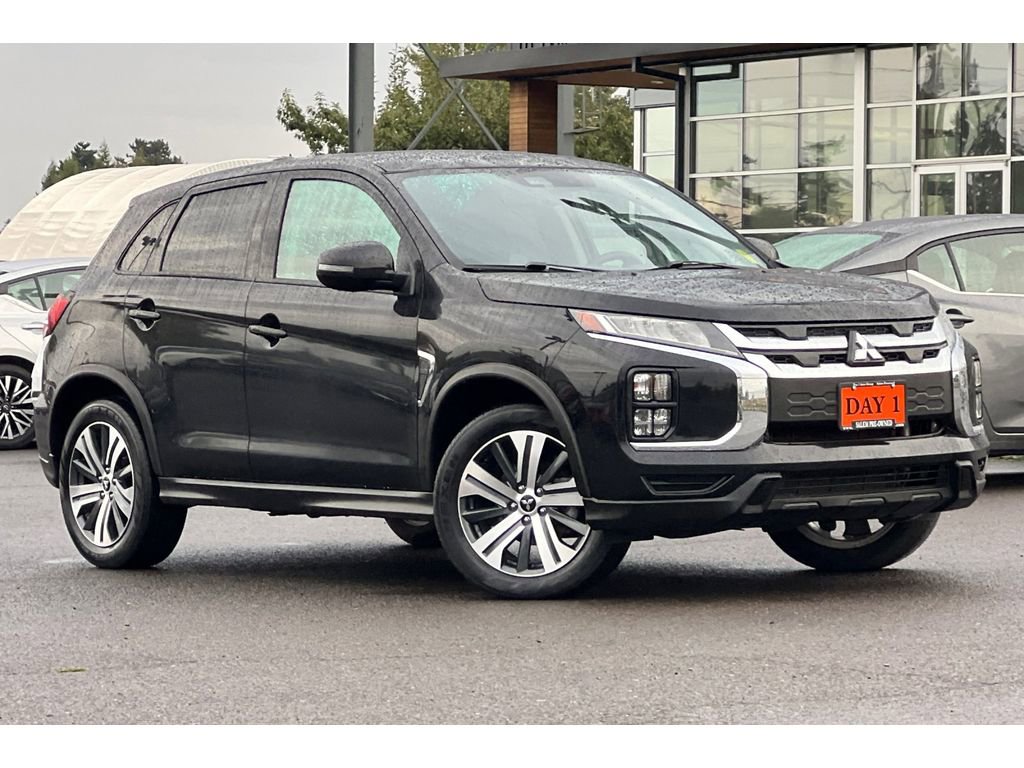 Used 2024 Mitsubishi Outlander Sport SE image 2