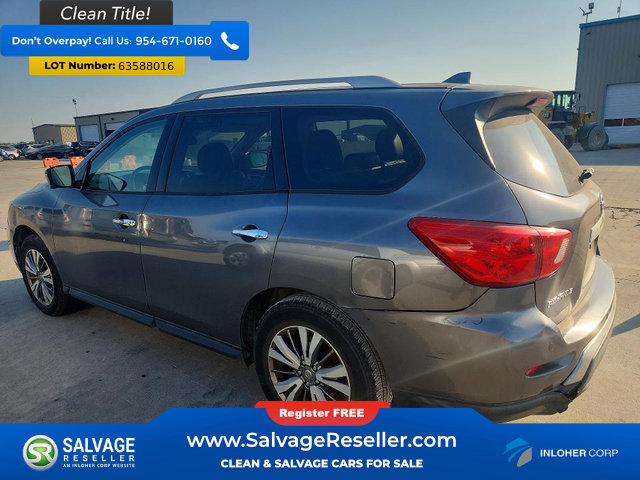 Used 2019 Nissan Pathfinder SL FWD image 3