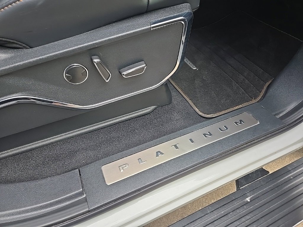 Used 2023 Ford F150 Platinum w/ FX4 Off-Road Package image 96