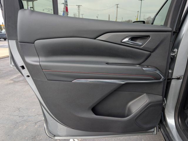 Used 2024 Chevrolet Traverse Z71 w/ LPO, Floor Liner Package image 14