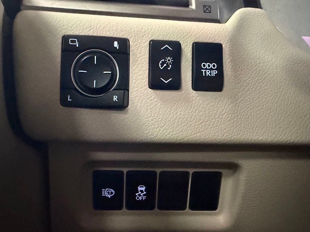 Used 2017 Lexus GX 460 AWD/4WD image 14
