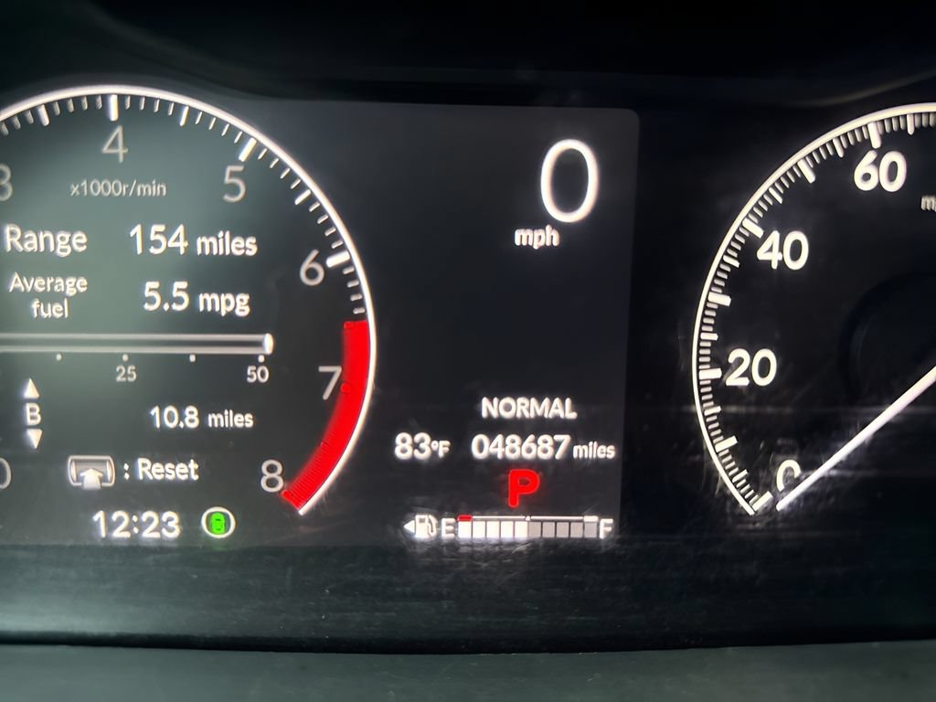 Used 2025 Honda Pilot TrailSport image 25
