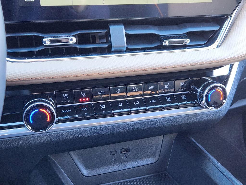 New 2026 Chevrolet Equinox ACTIV w/ Convenience Package III image 19