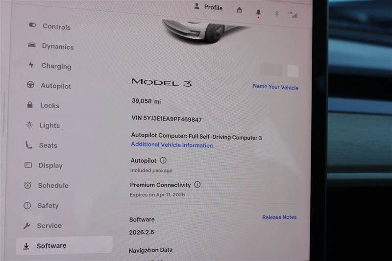 Used 2023 Tesla Model 3 Standard Range RWD image 18