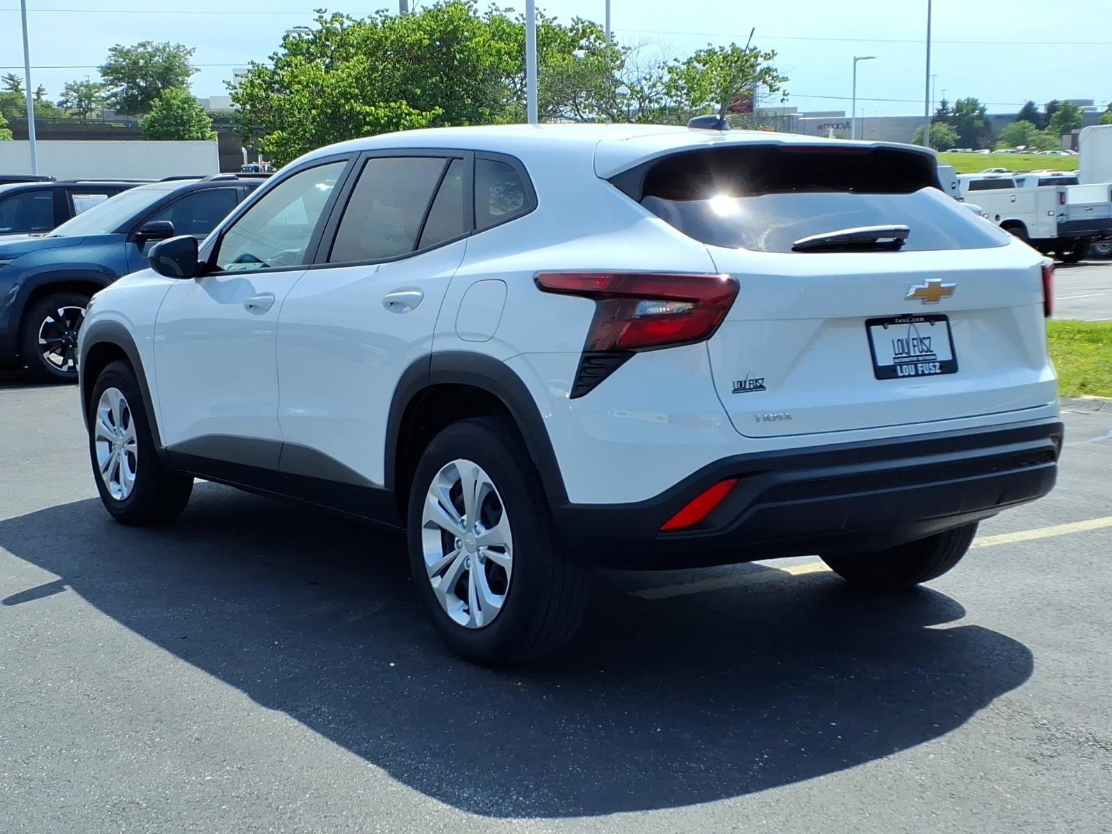 Used 2024 Chevrolet Trax LS FWD image 5