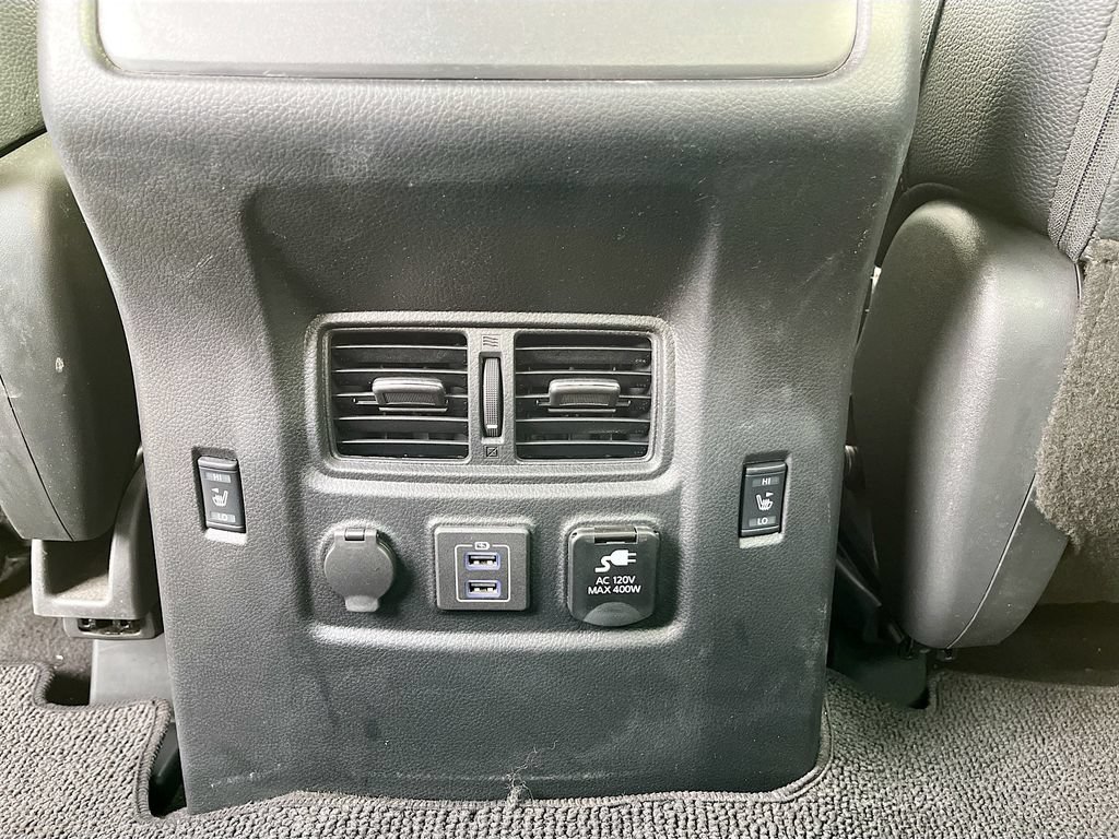 Used 2024 Nissan Titan PRO-4X w/ Pro-4x Convenience Package AWD/4WD image 27