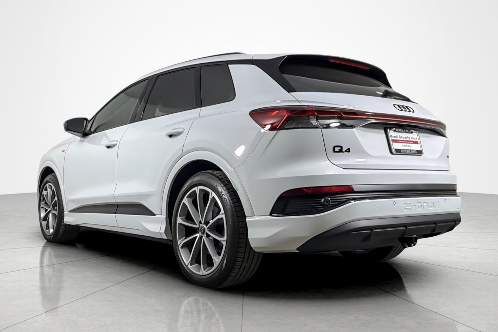 New 2026 Audi Q4 e-tron Premium AWD/4WD image 4